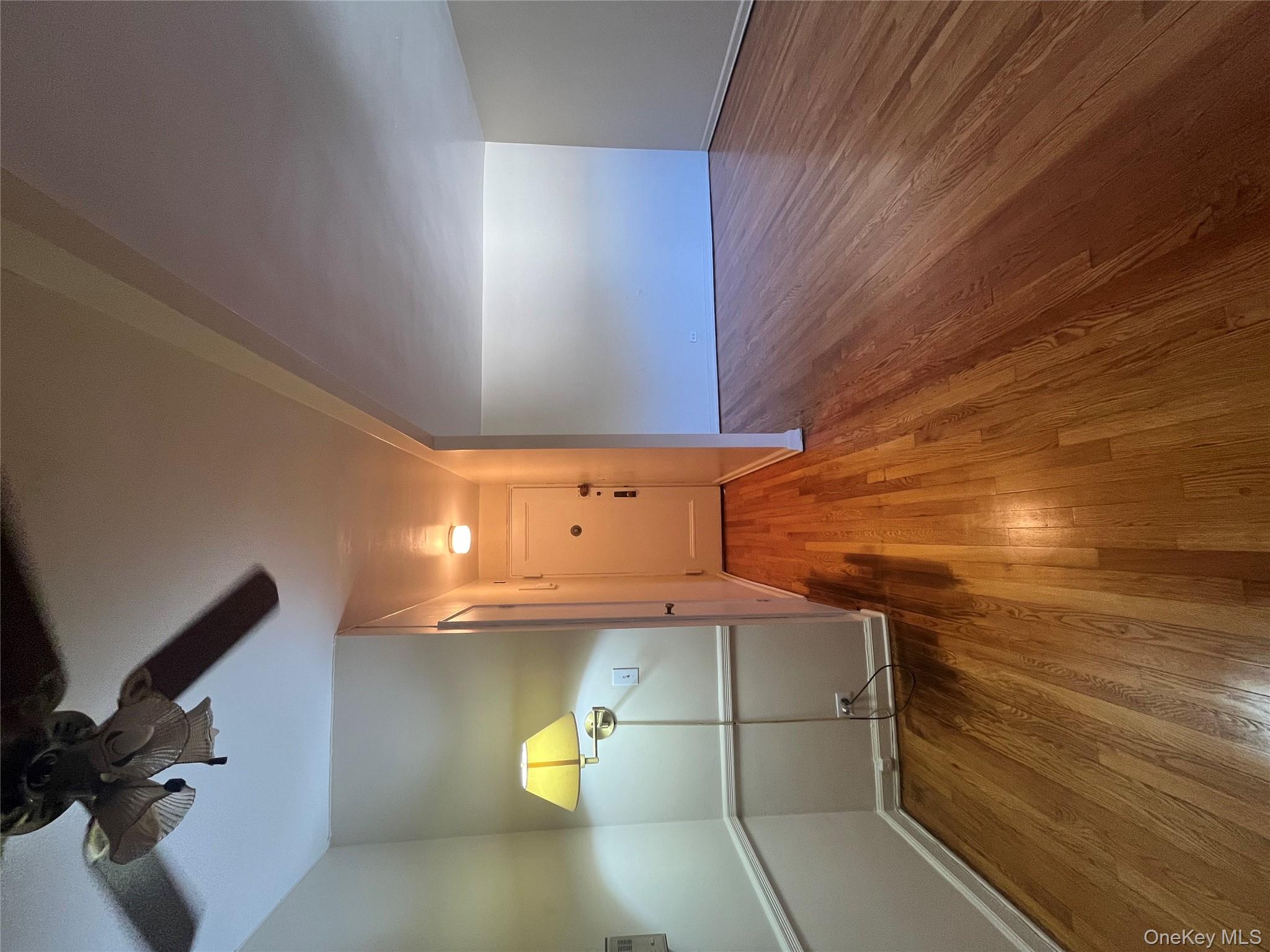 325 E 201 Street # 4D, Bronx, NY 10458