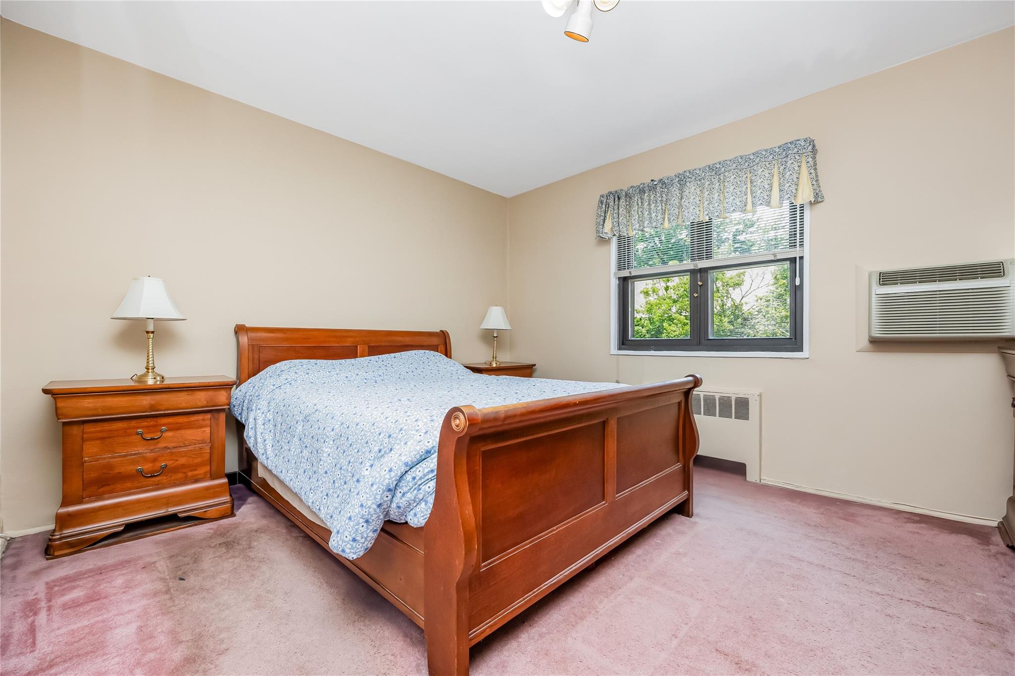 56-10 244 Street # 1, Douglaston, NY 11362