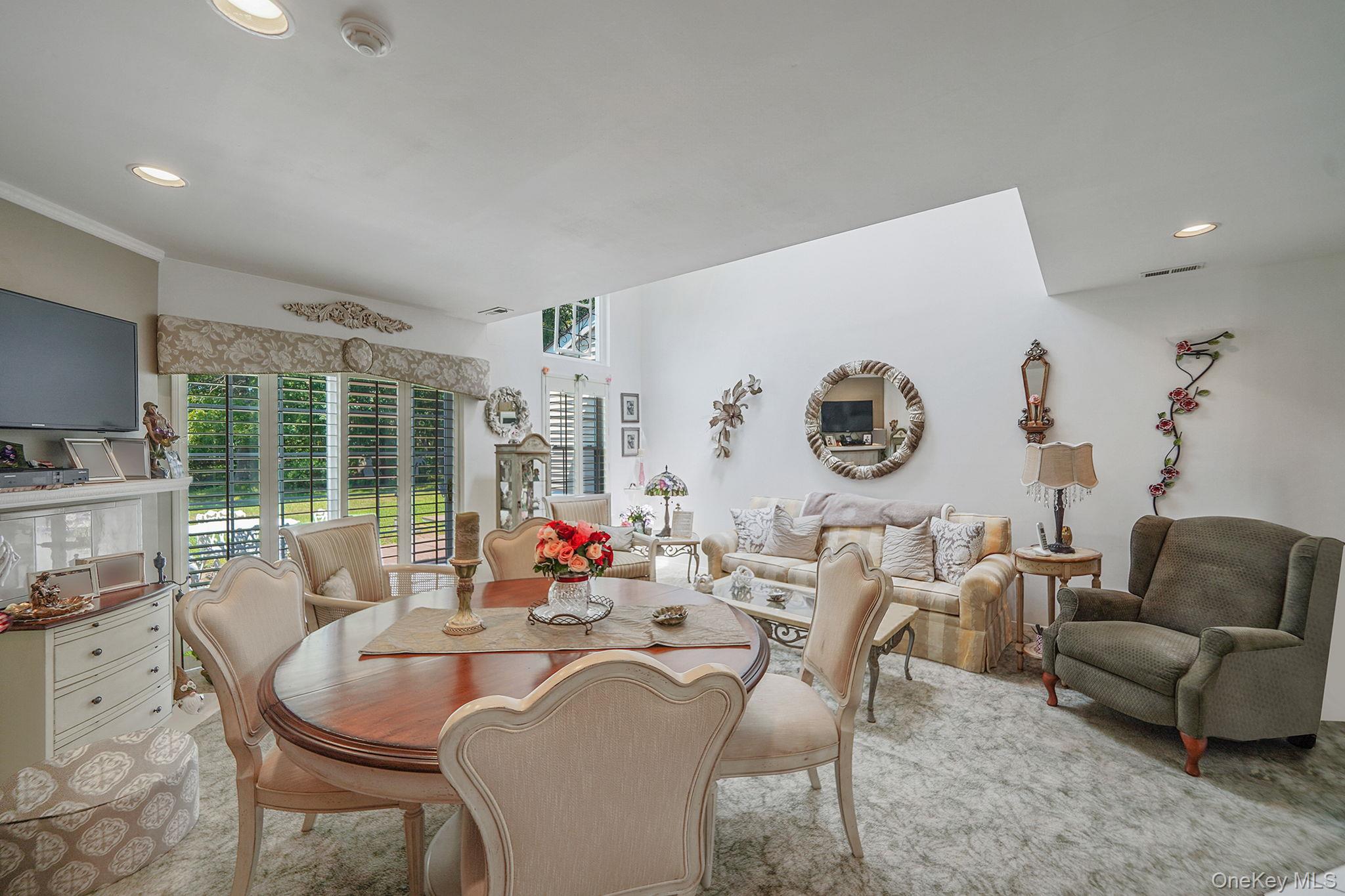 158 Gothic Circle, Manorville, NY 11949