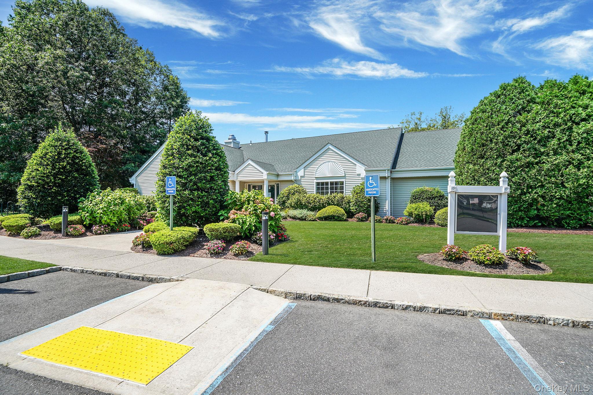 158 Gothic Circle, Manorville, NY 11949