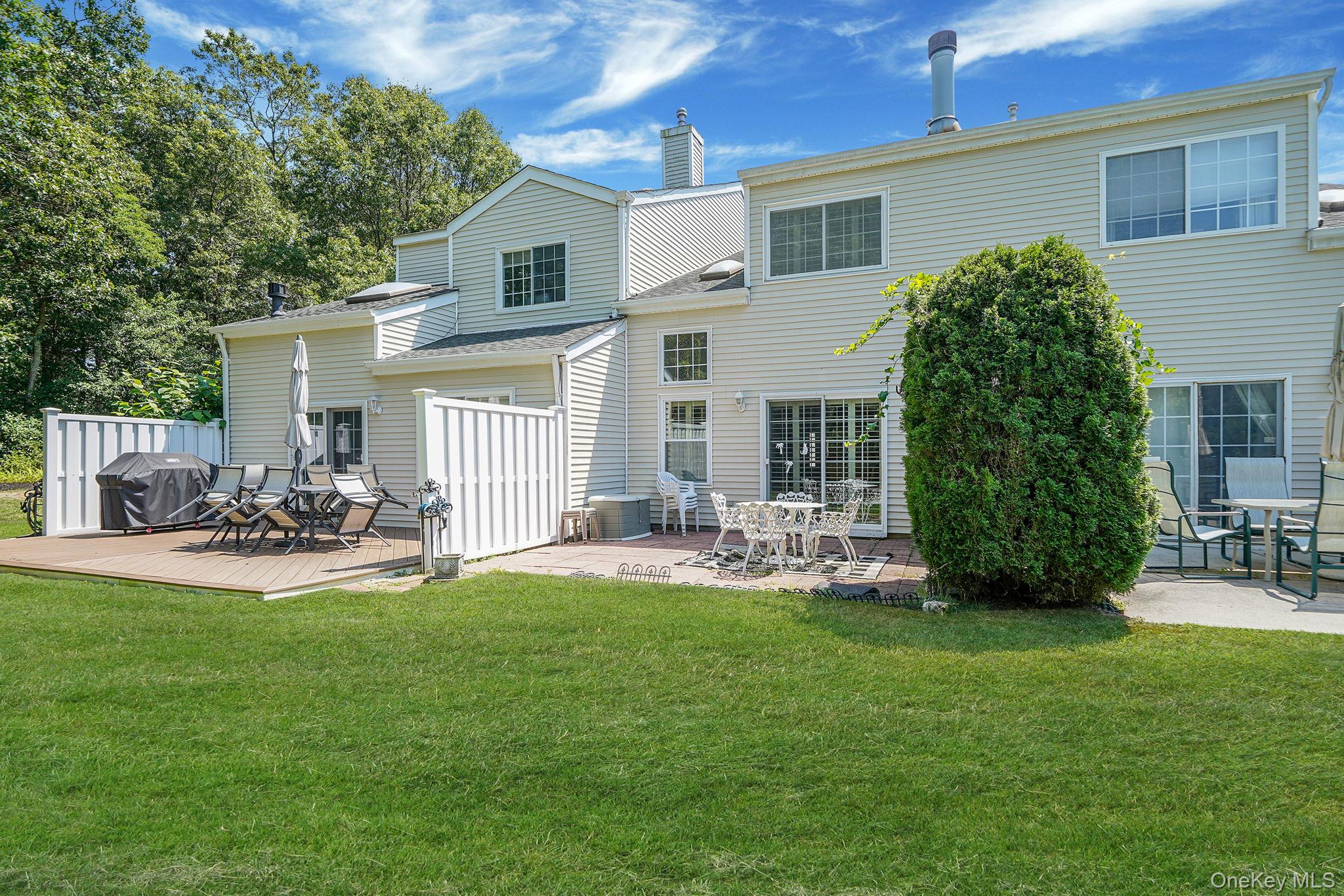 158 Gothic Circle, Manorville, NY 11949