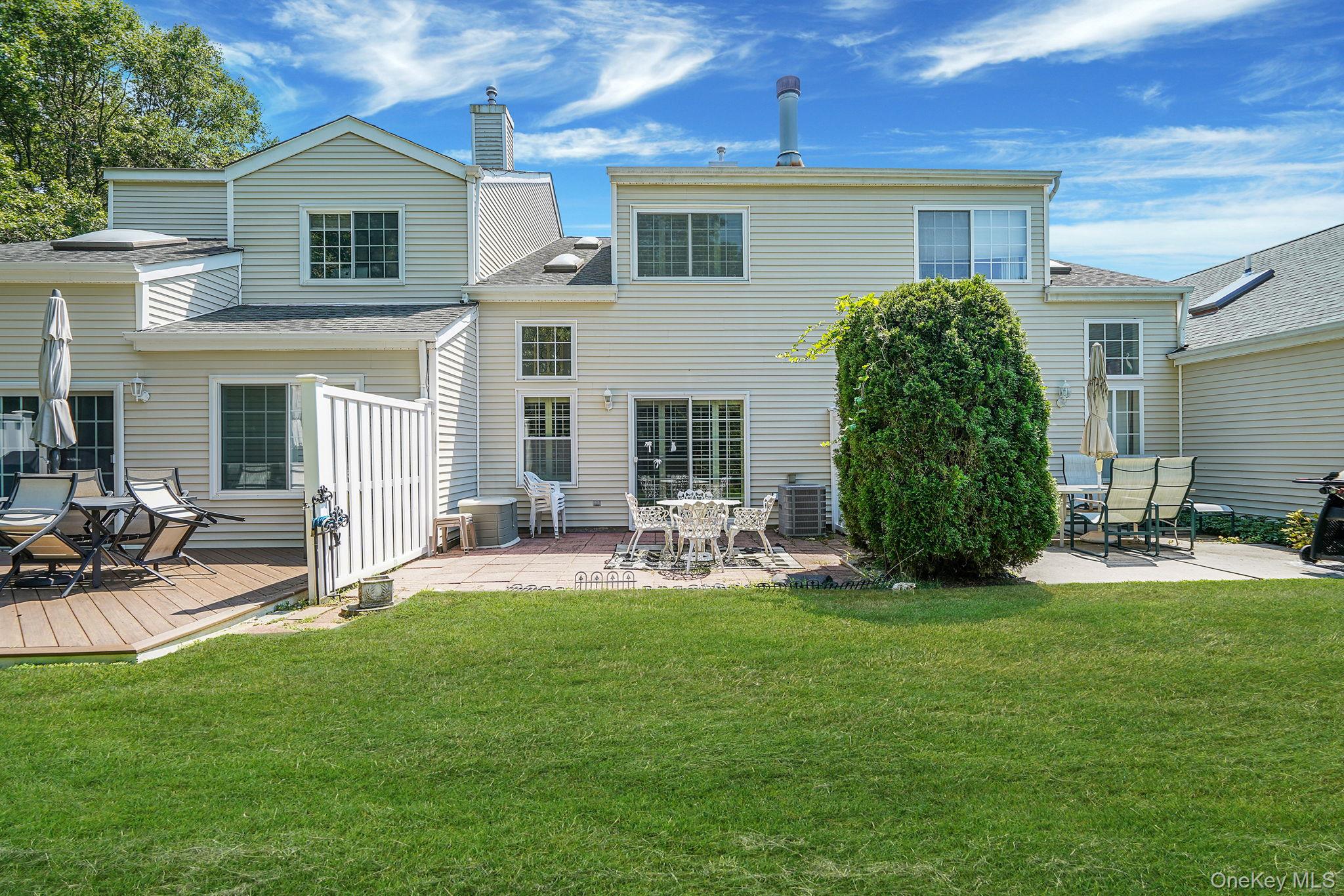 158 Gothic Circle, Manorville, NY 11949