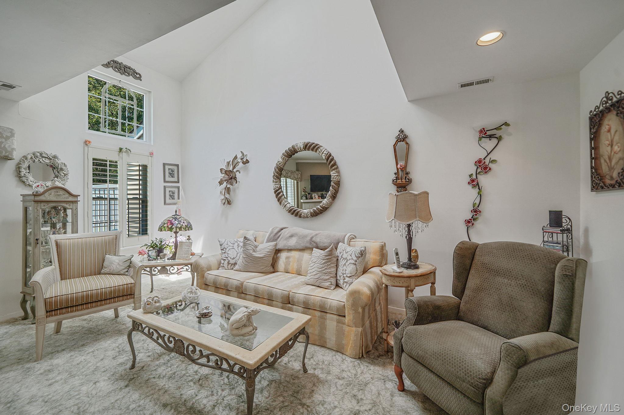 158 Gothic Circle, Manorville, NY 11949