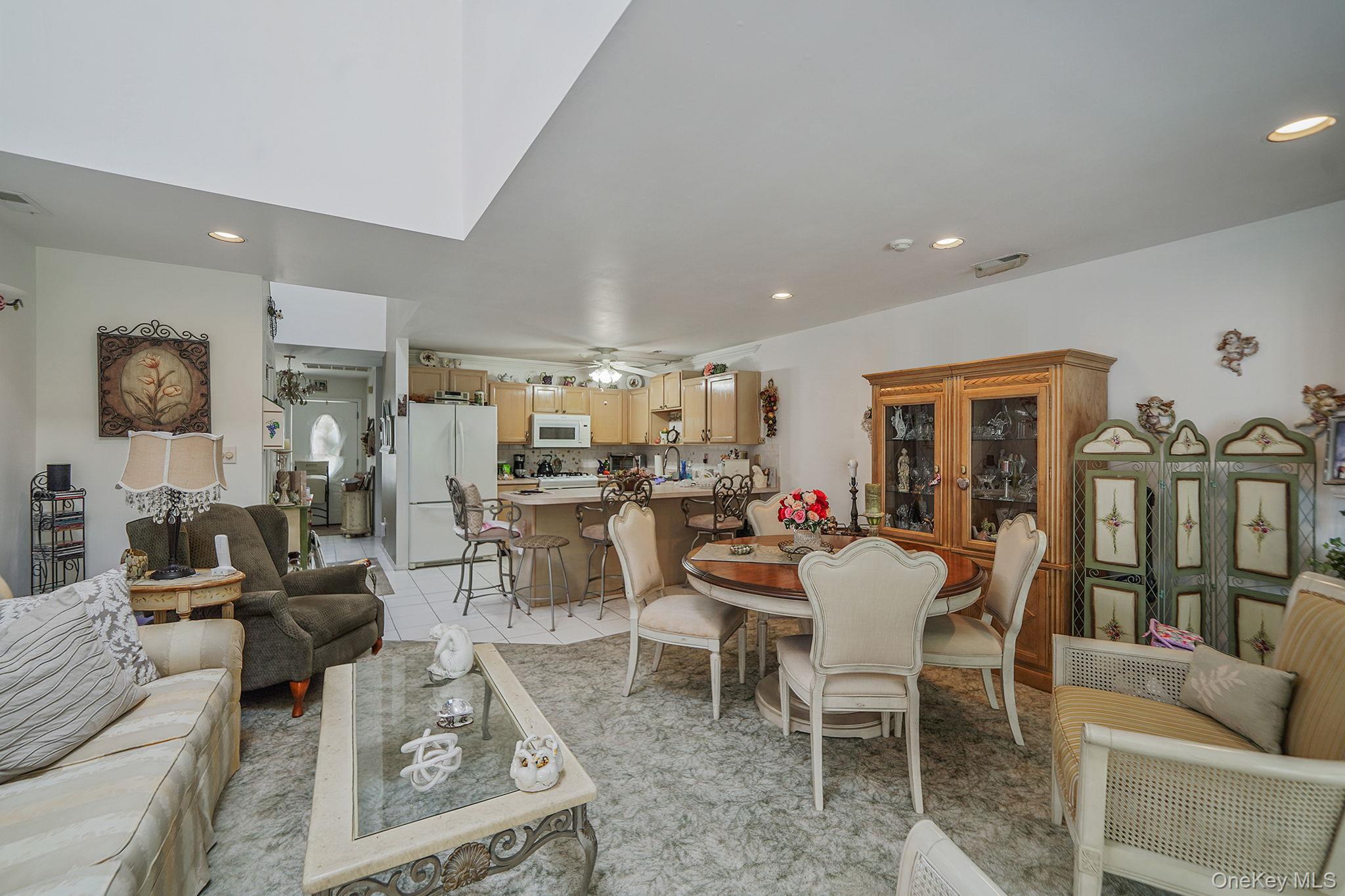 158 Gothic Circle, Manorville, NY 11949