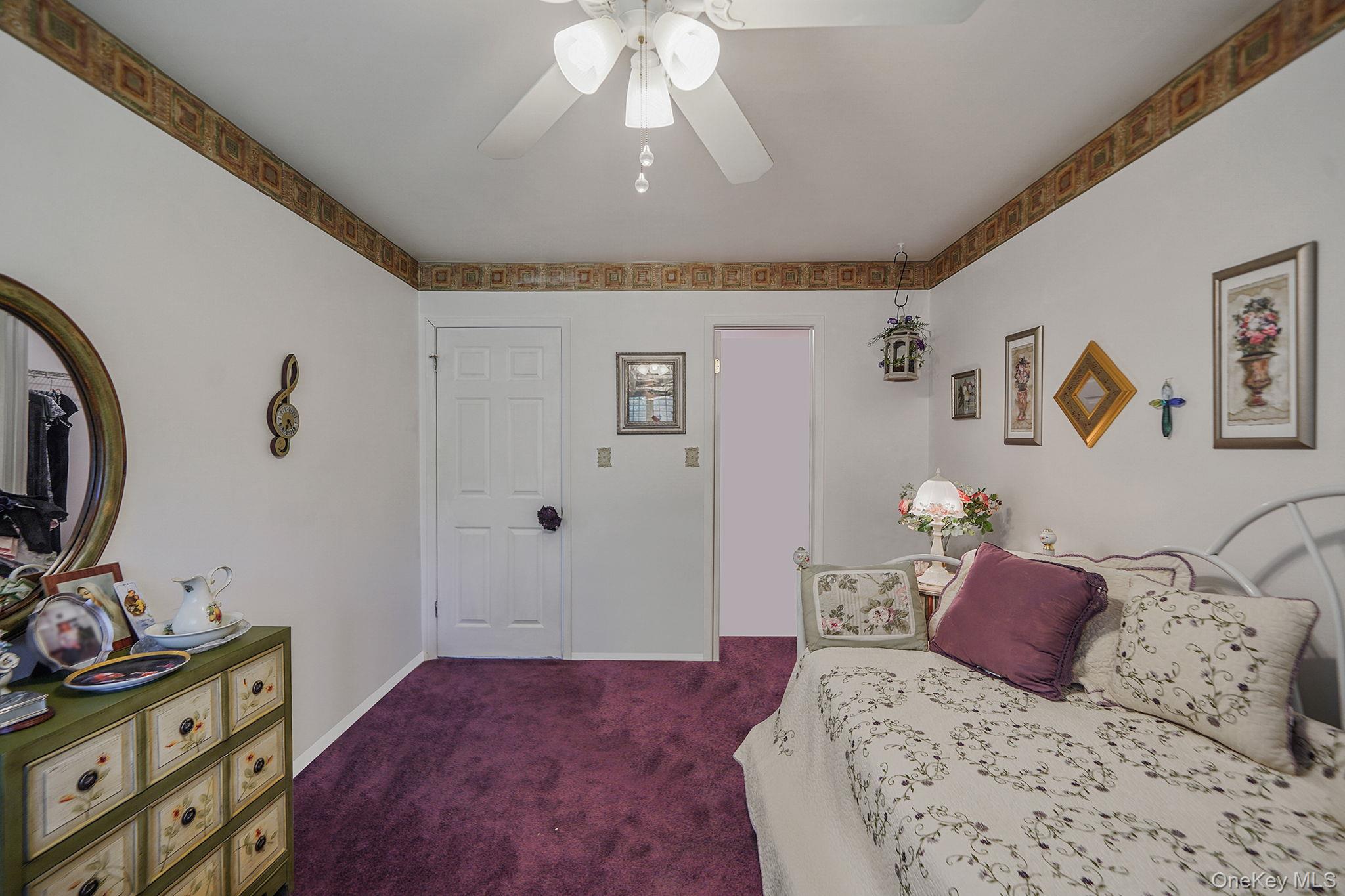 158 Gothic Circle, Manorville, NY 11949