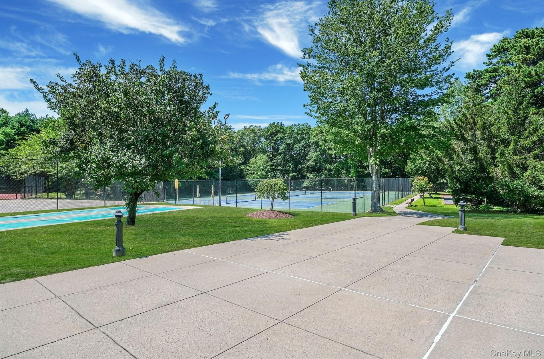 158 Gothic Circle, Manorville, NY 11949