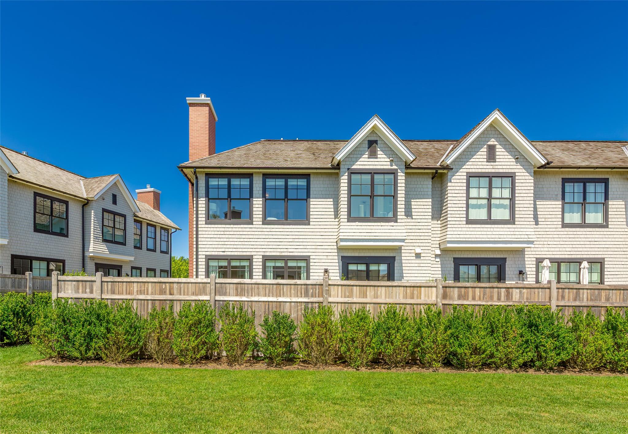 1 Spruce Court, Water Mill, NY 11976