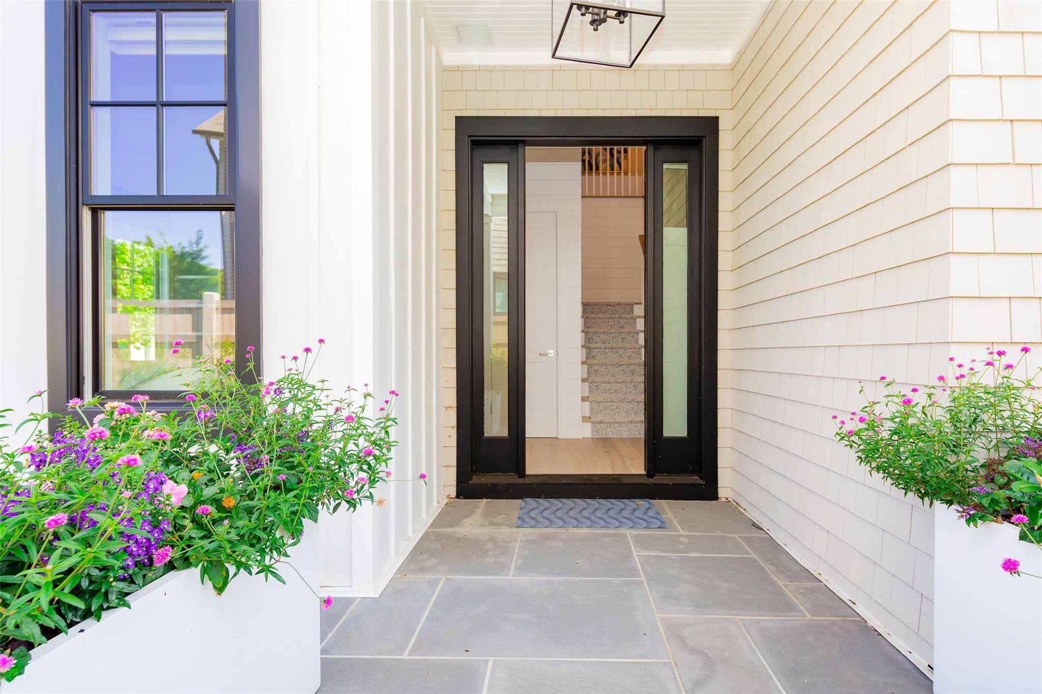 1 Spruce Court, Water Mill, NY 11976