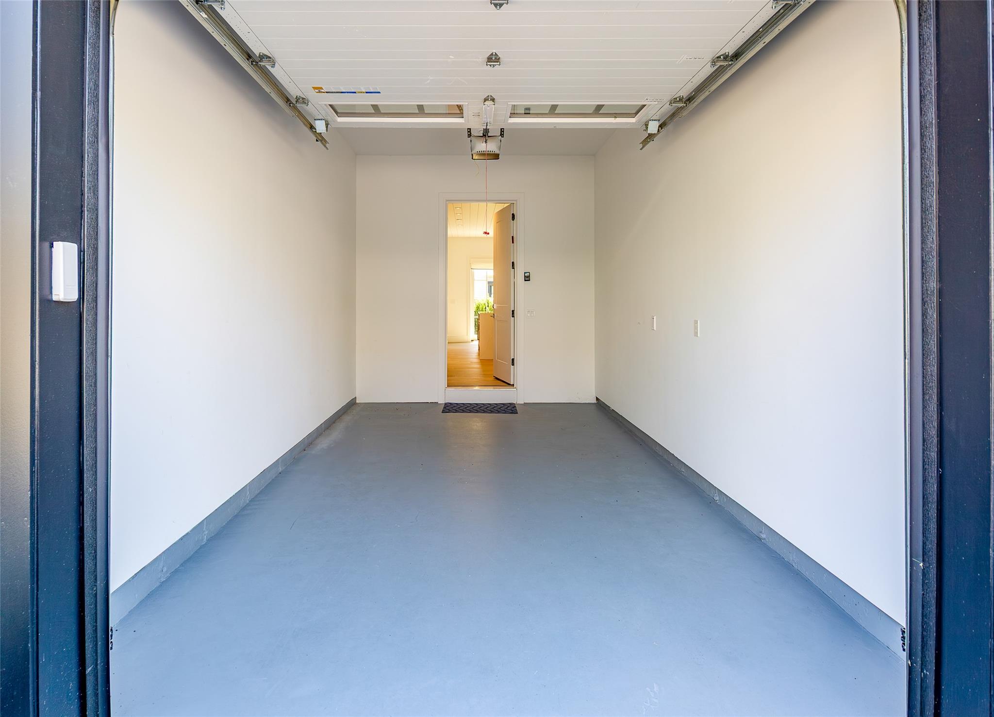 1 Spruce Court, Water Mill, NY 11976