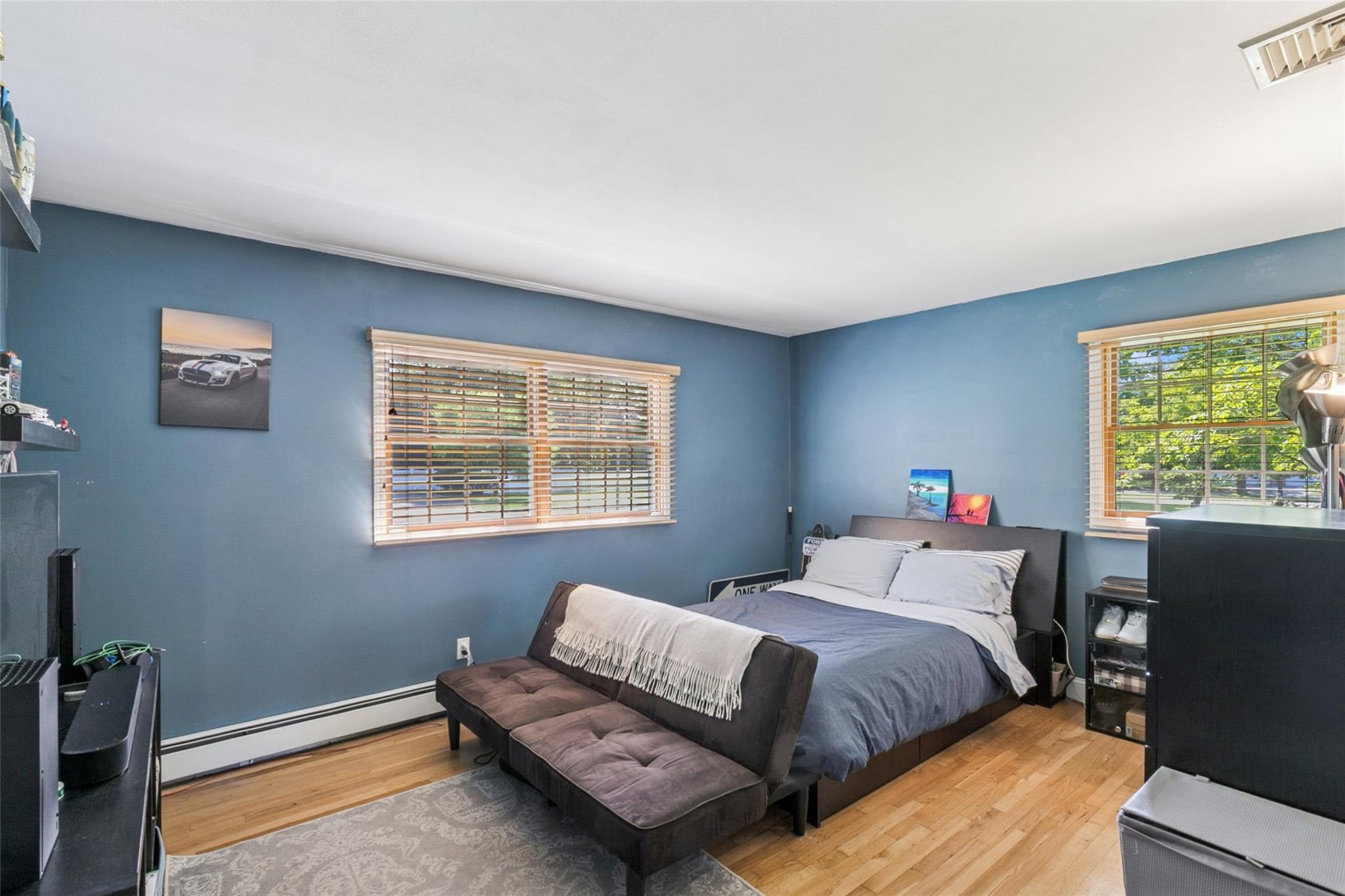 18 Thrush Drive, Smithtown, NY 11787