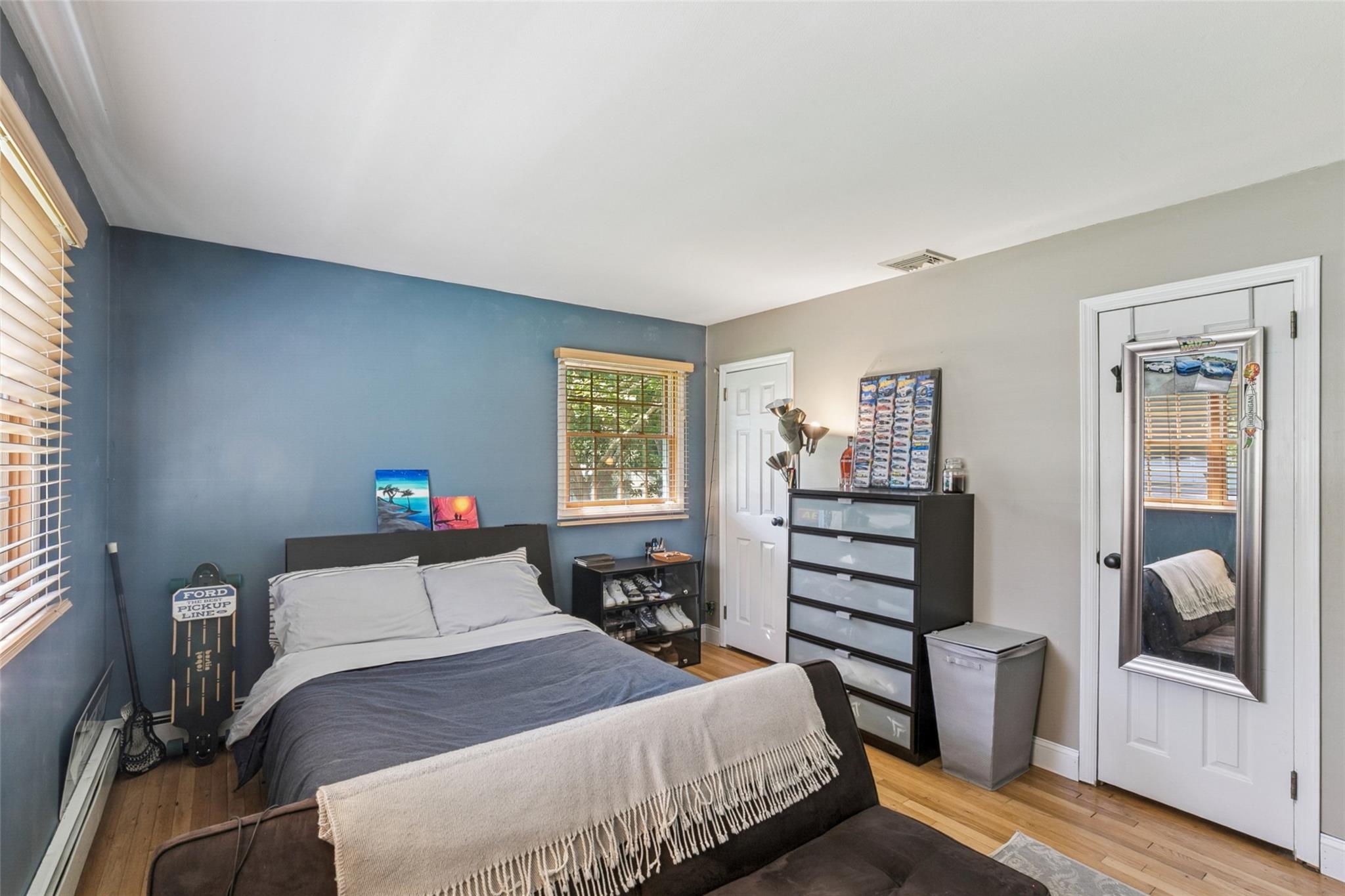 18 Thrush Drive, Smithtown, NY 11787