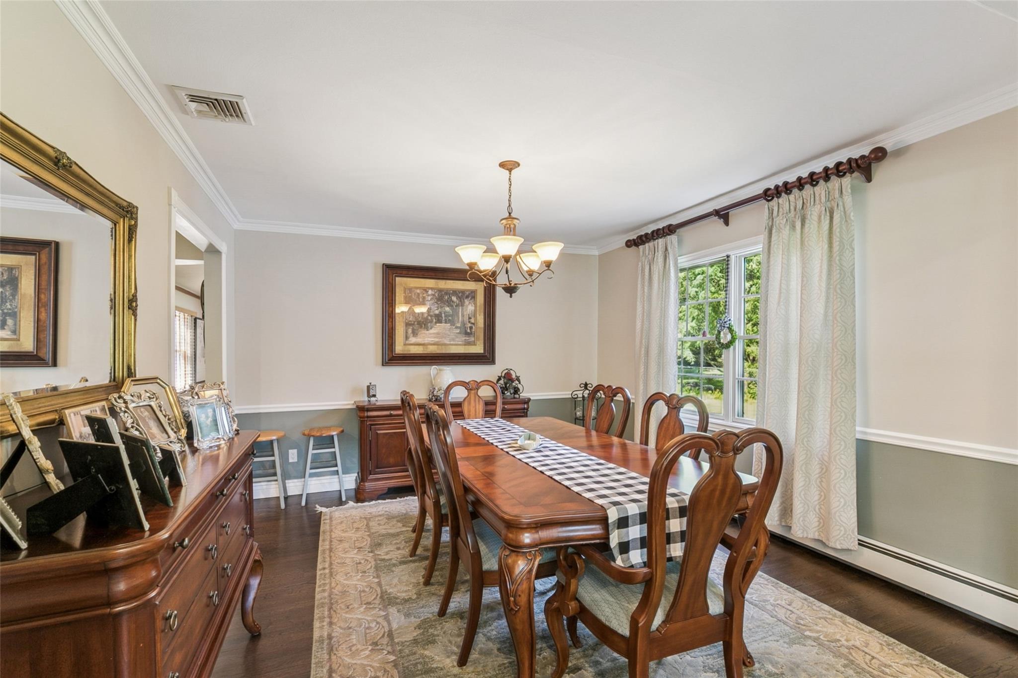 18 Thrush Drive, Smithtown, NY 11787