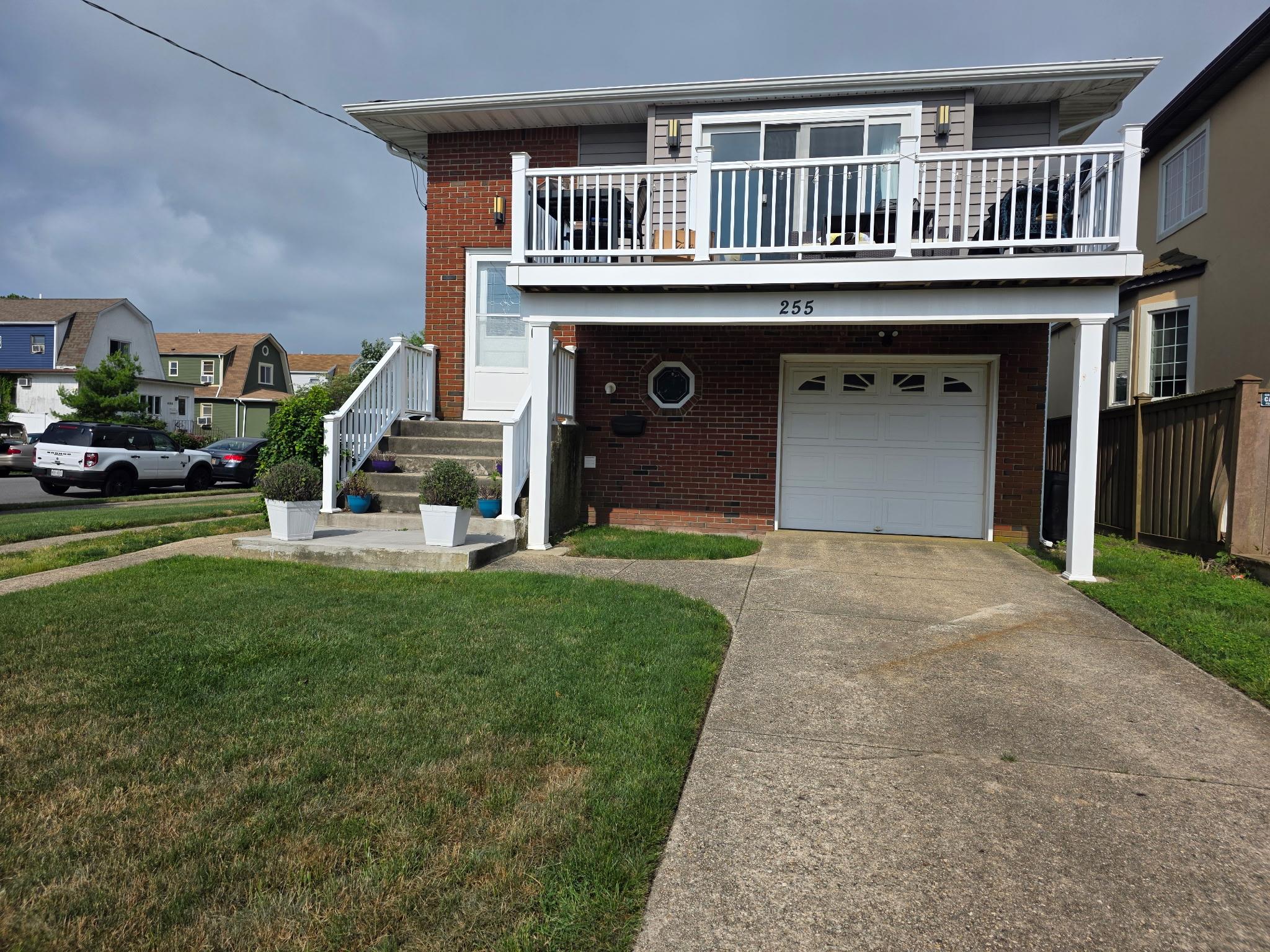 255 Franklin Boulevard # Upper, Long Beach, NY 11561