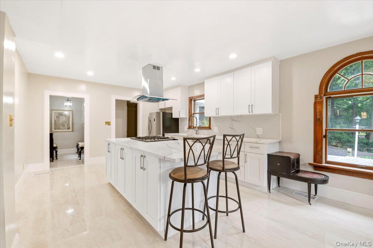 1101 Jericho Oyster Bay Road, Muttontown, NY 11732