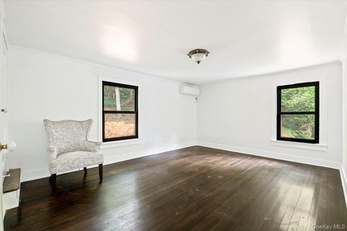 1101 Jericho Oyster Bay Road, Muttontown, NY 11732