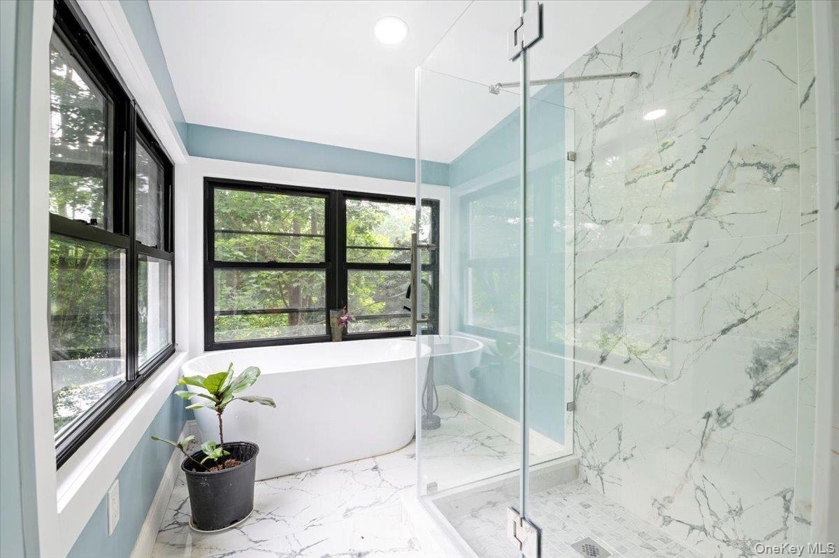 1101 Jericho Oyster Bay Road, Muttontown, NY 11732