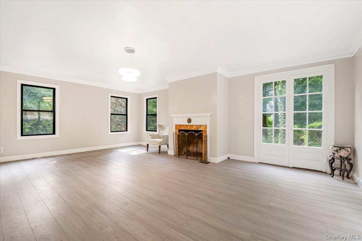 1101 Jericho Oyster Bay Road, Muttontown, NY 11732