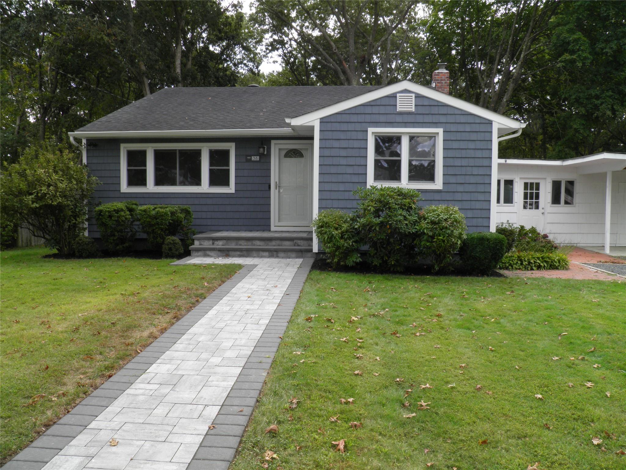 38 Mobile Street, Sayville, NY 11782