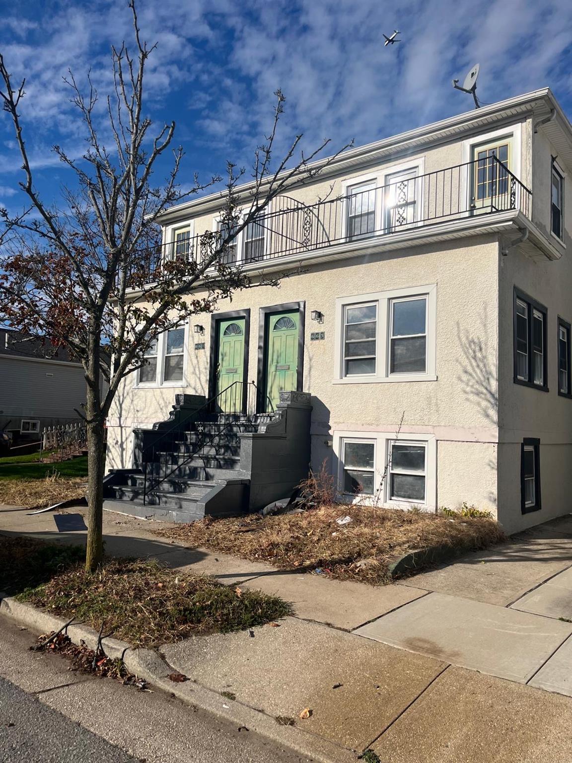 661 E Olive Street, Long Beach, NY 11561