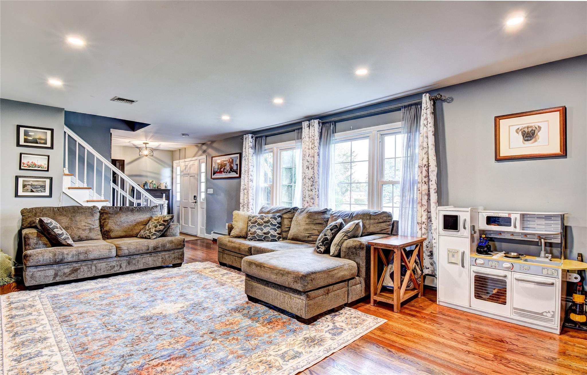 14 Cimorelli Drive, New Windsor, NY 12553