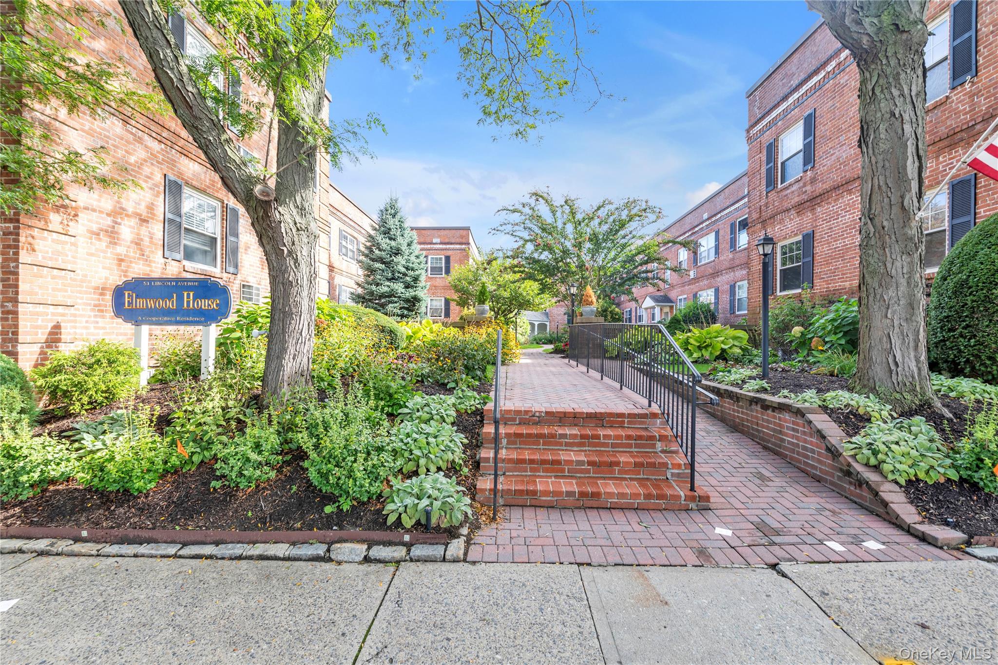 51 Lincoln Avenue # E2, Rockville Centre, NY 11570