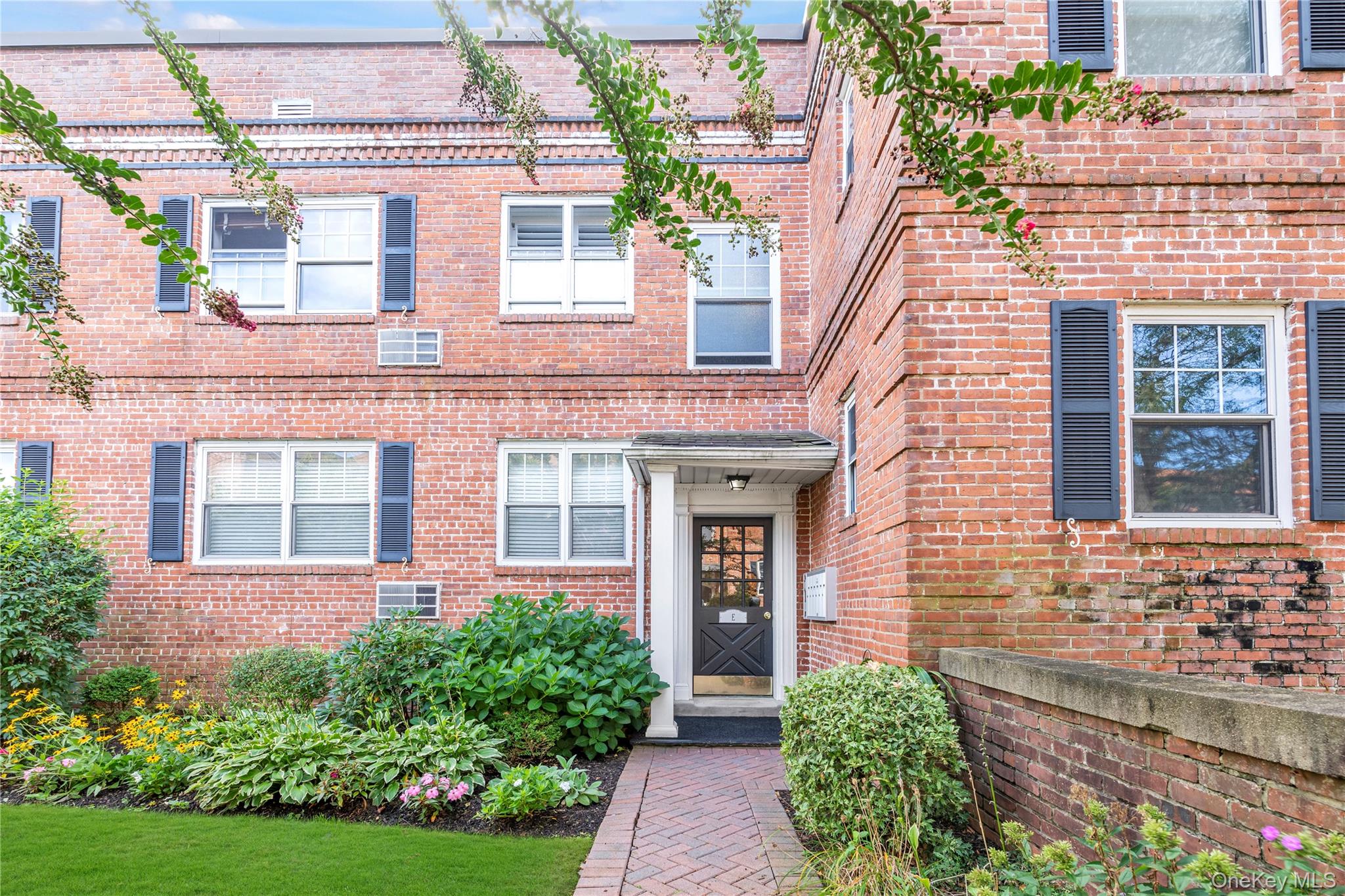 51 Lincoln Avenue # E2, Rockville Centre, NY 11570