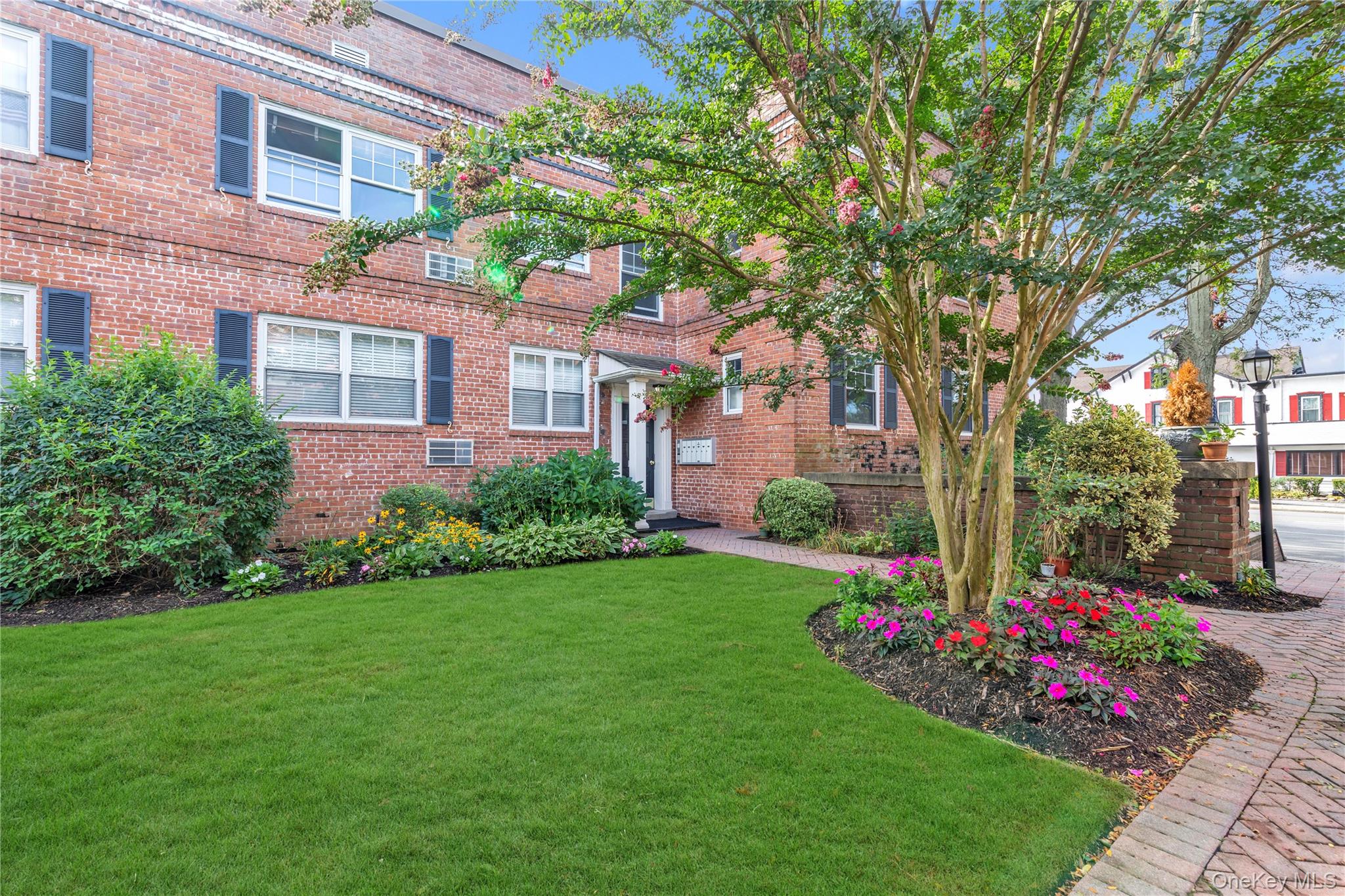 51 Lincoln Avenue # E2, Rockville Centre, NY 11570