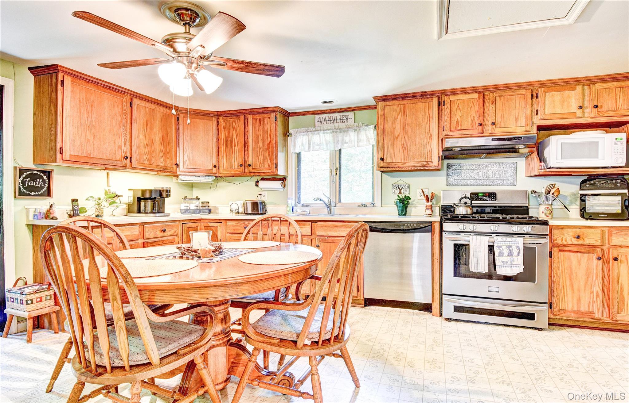 5 Orchard Trail, Monroe, NY 10950