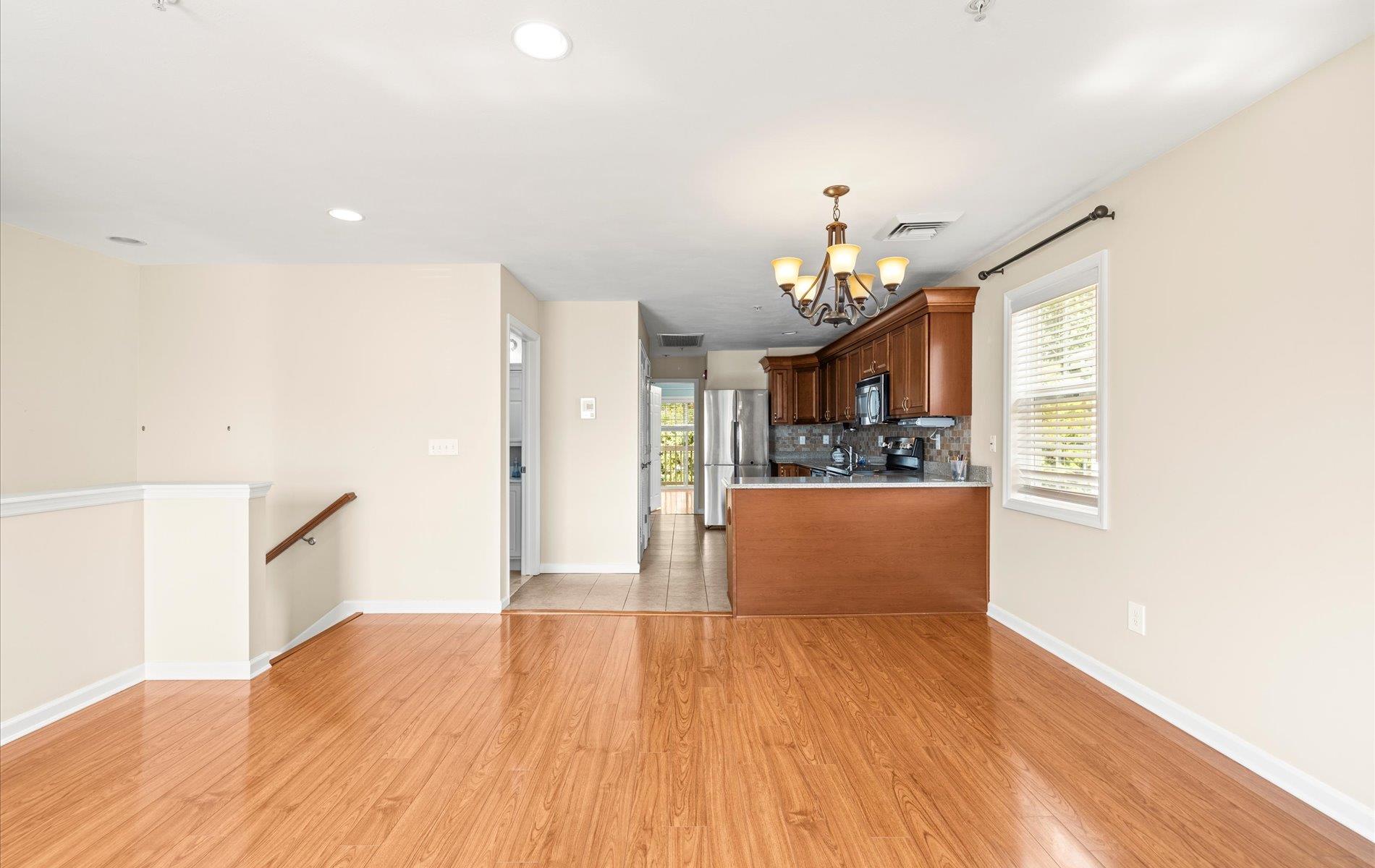 1002 Willow Lane, Valley Stream, NY 11580