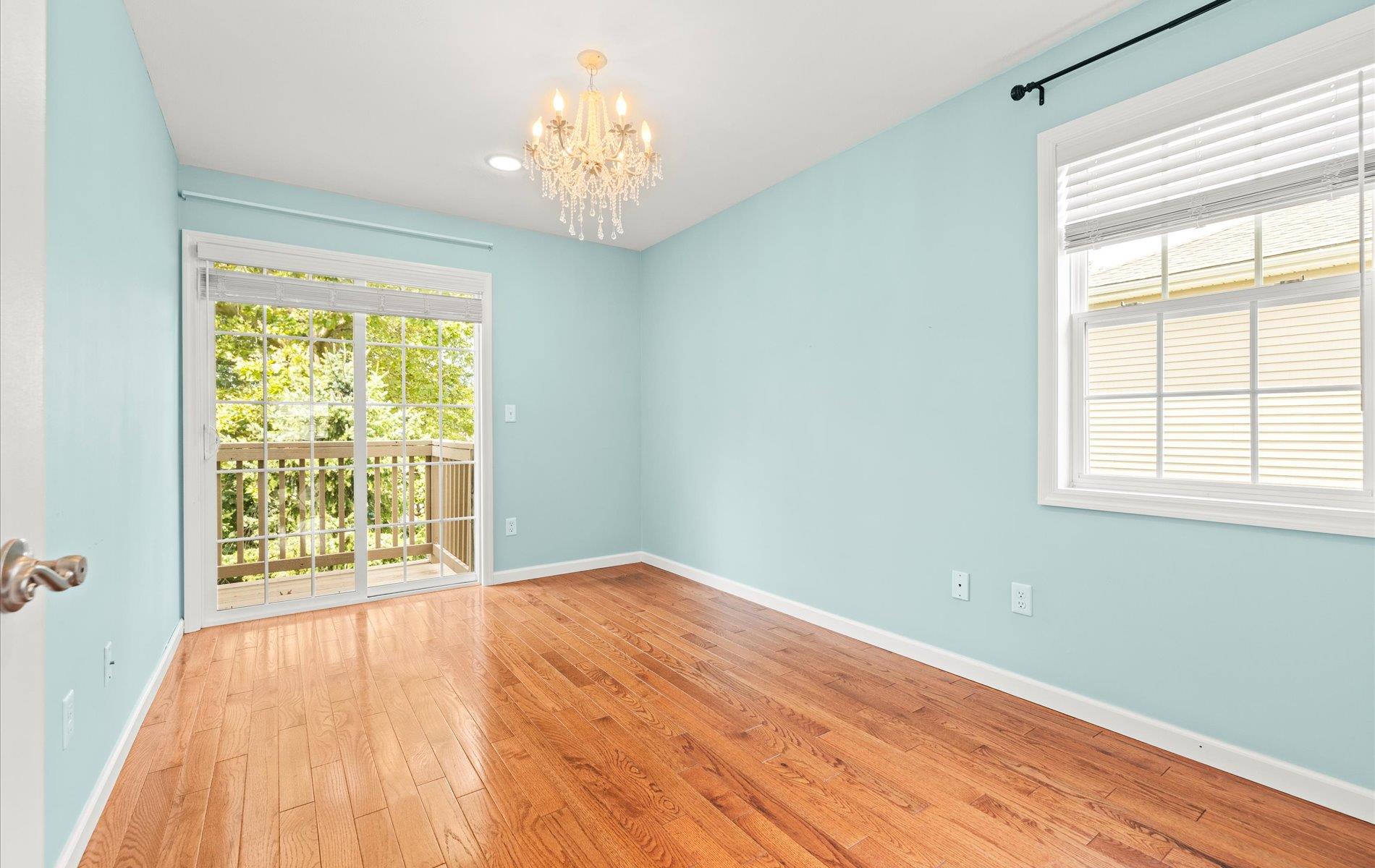 1002 Willow Lane, Valley Stream, NY 11580