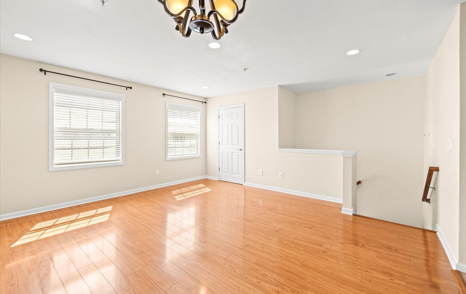 1002 Willow Lane, Valley Stream, NY 11580