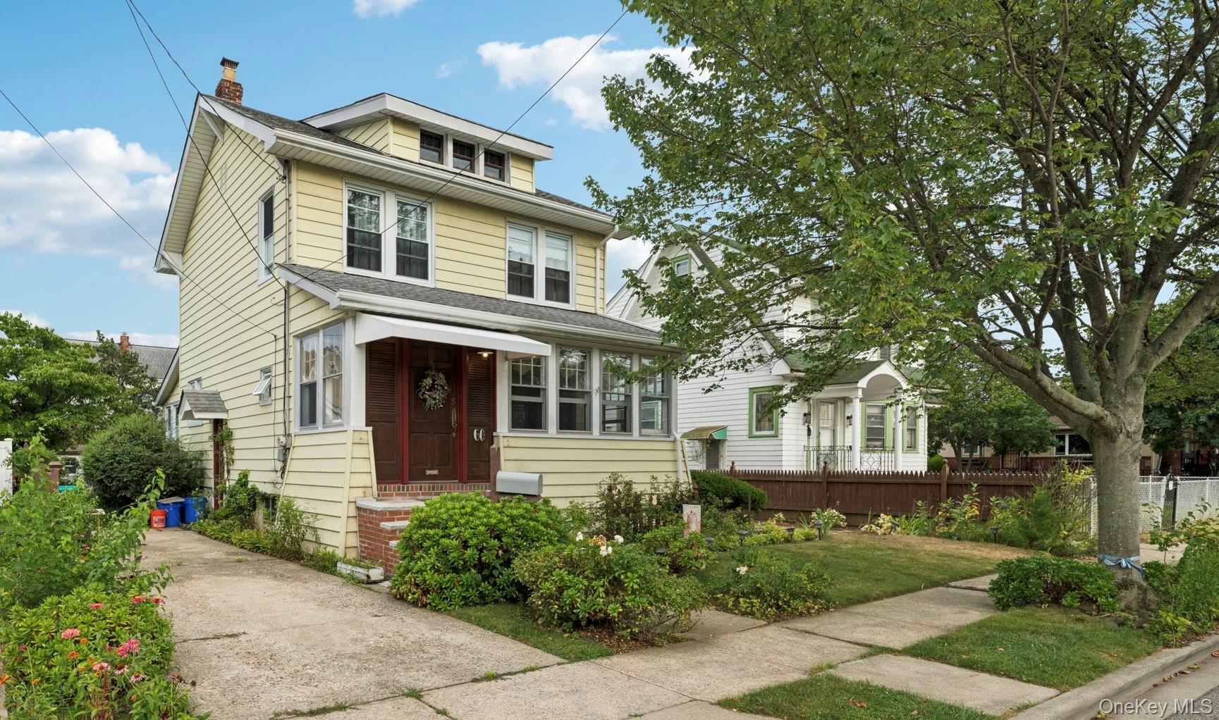 60 Woodlawn Avenue, Valley Stream, NY 11581