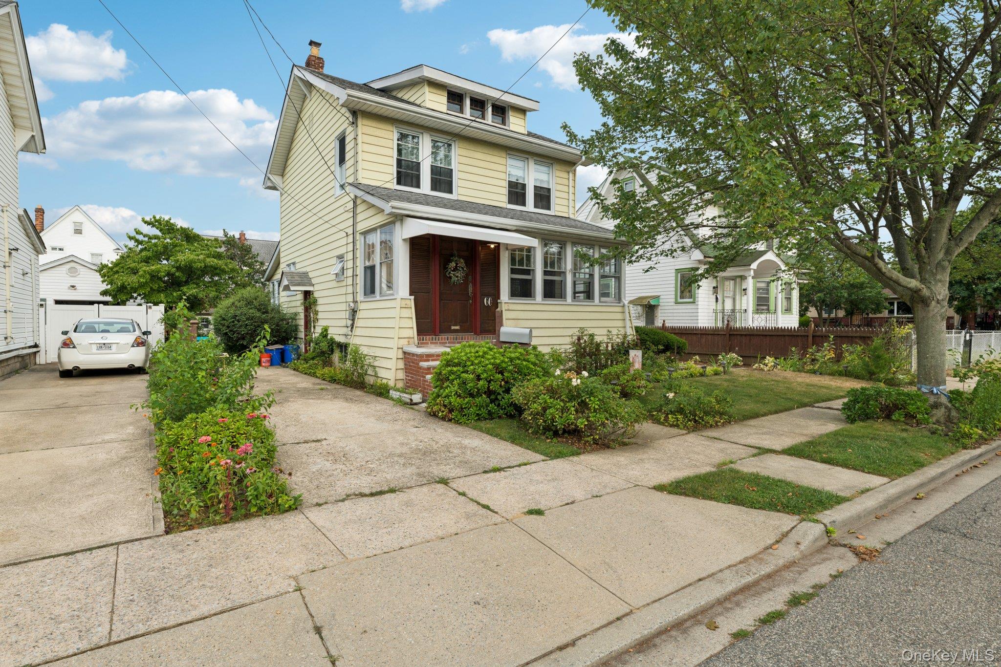 60 Woodlawn Avenue, Valley Stream, NY 11581