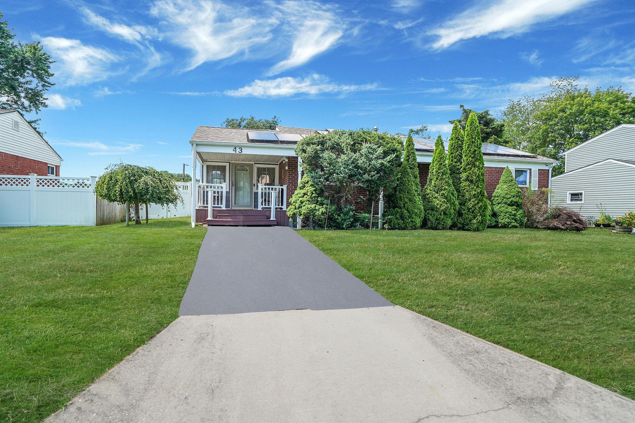 43 Bowdoin Road, Centereach, NY 11720