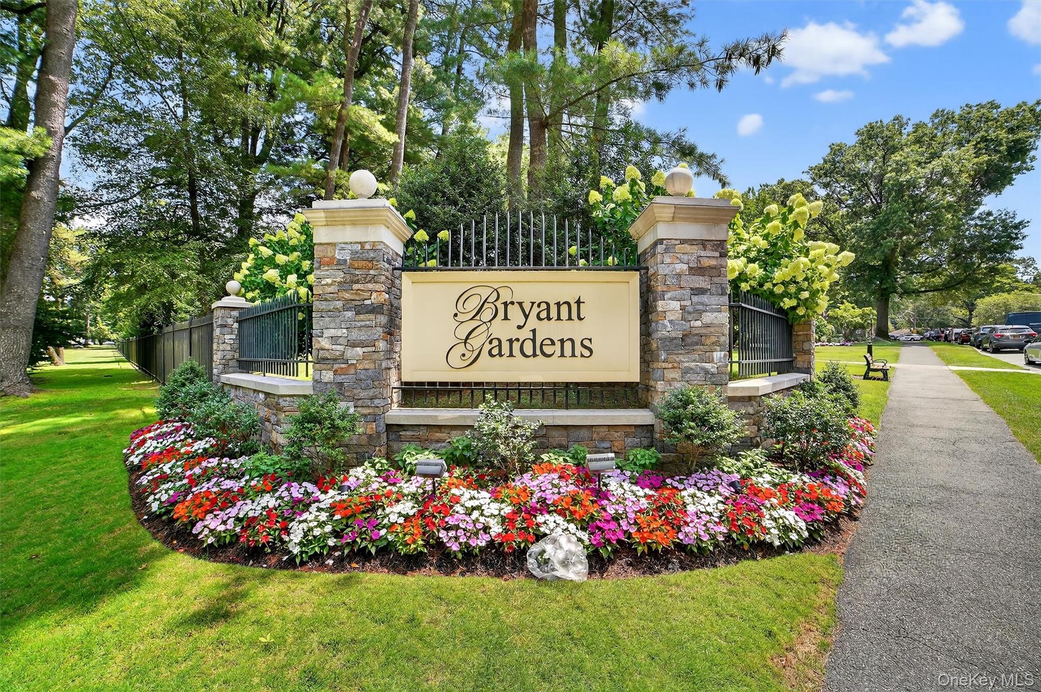 4 Bryant Crescent # 2N, White Plains, NY 10605