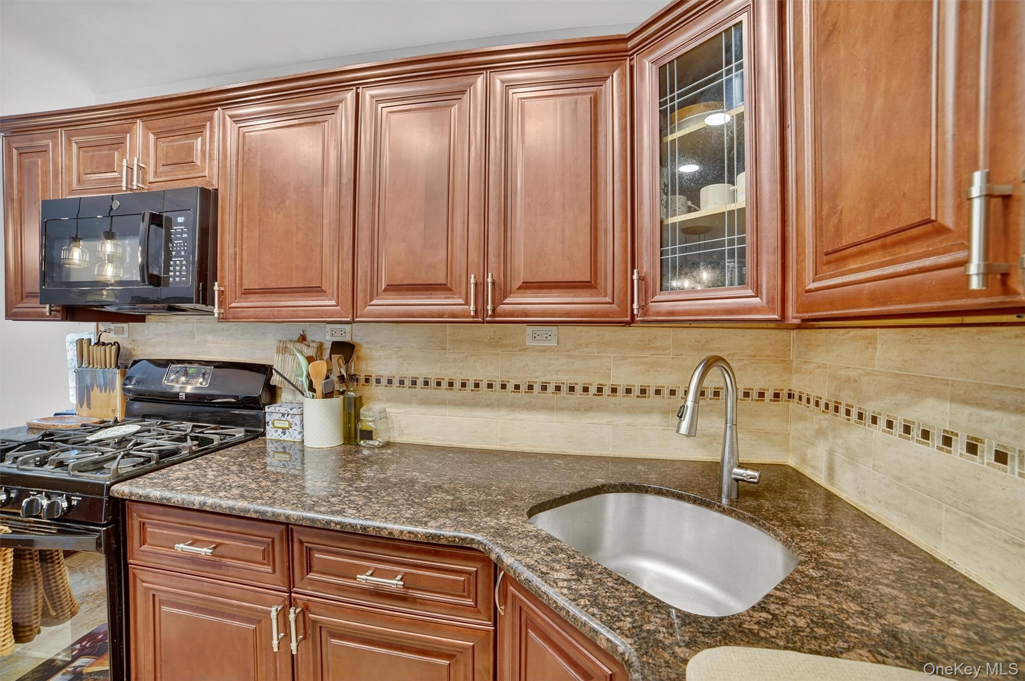 4 Bryant Crescent # 2N, White Plains, NY 10605