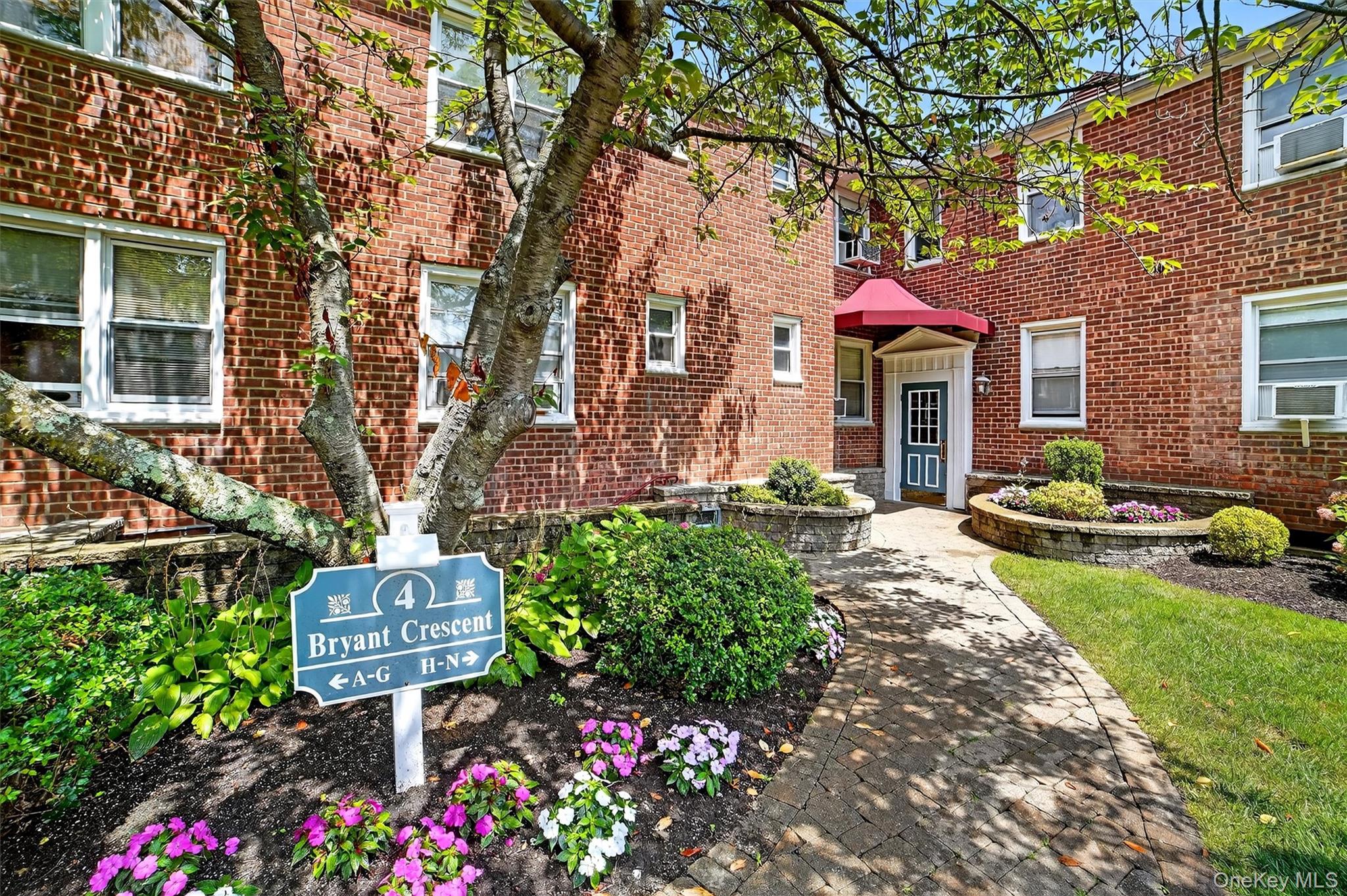 4 Bryant Crescent # 2N, White Plains, NY 10605