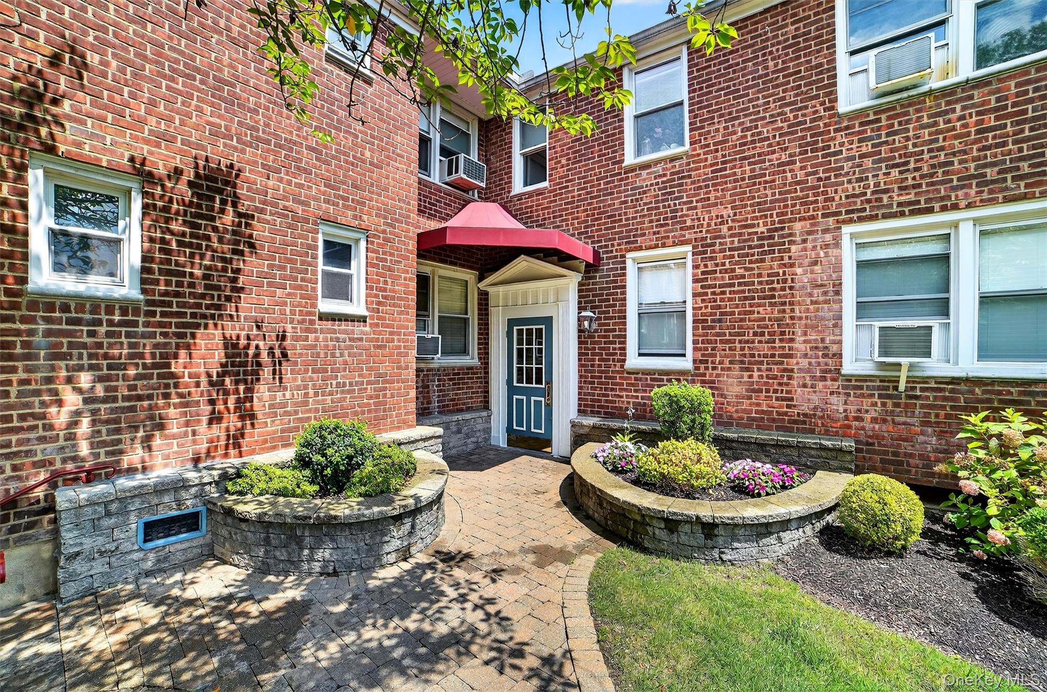 4 Bryant Crescent # 2N, White Plains, NY 10605