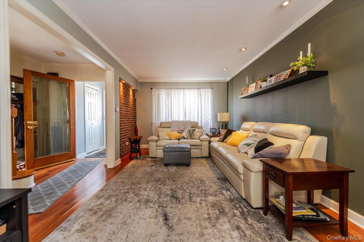 903 Vincent Avenue, Bronx, NY 10465