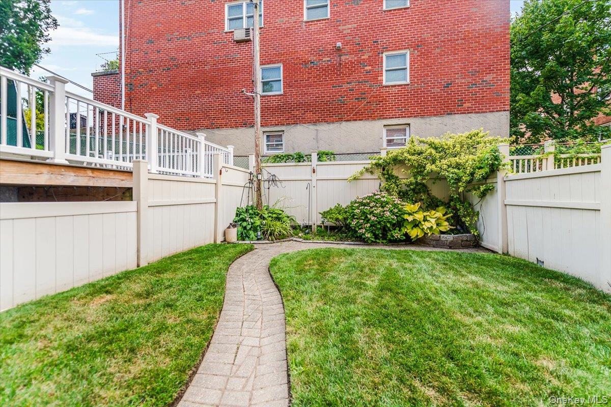 903 Vincent Avenue, Bronx, NY 10465