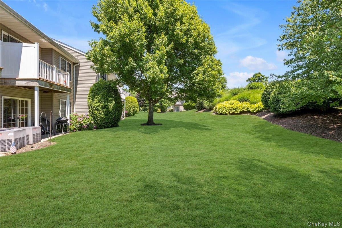 911 Altessa Boulevard, Melville, NY 11747