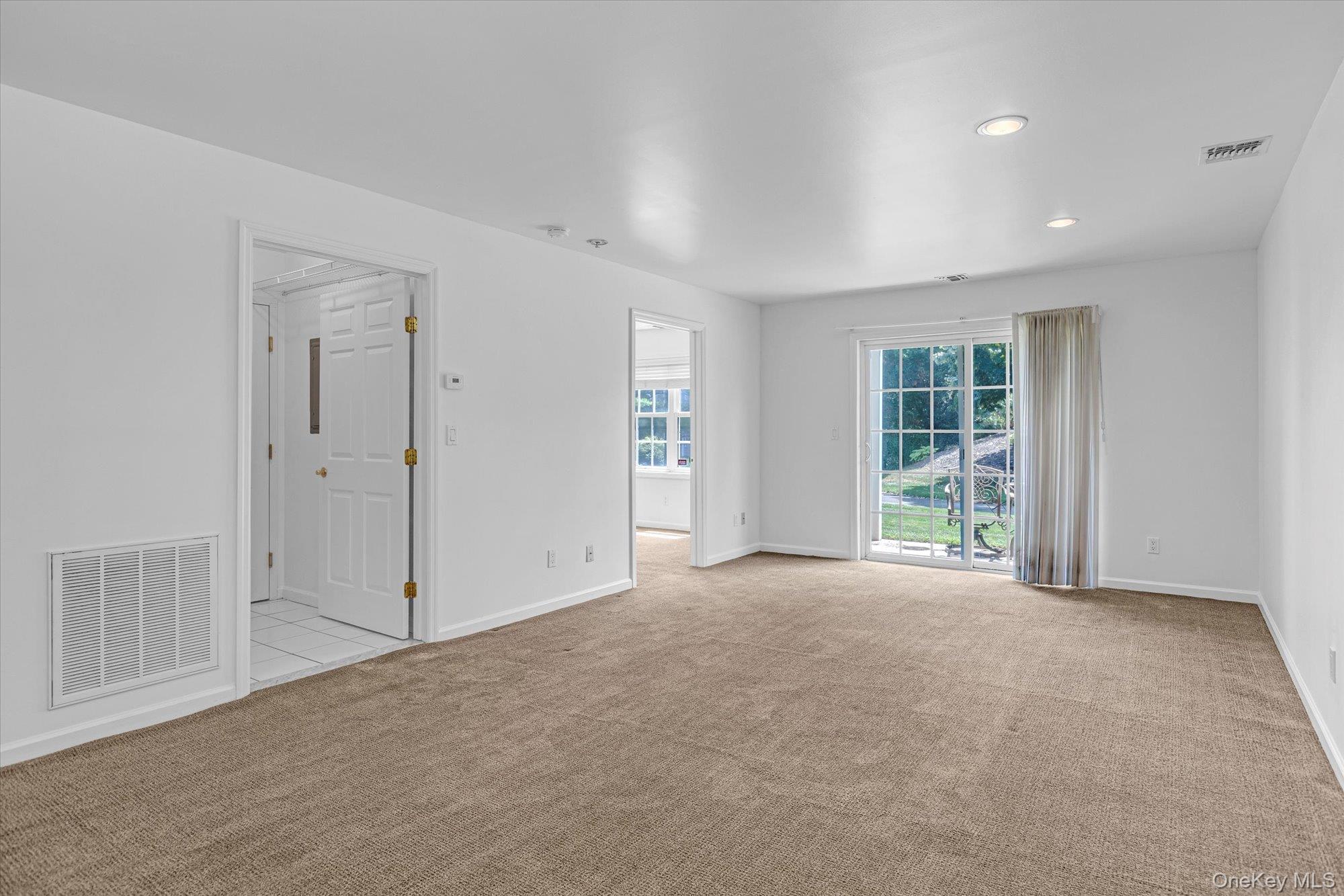 911 Altessa Boulevard, Melville, NY 11747