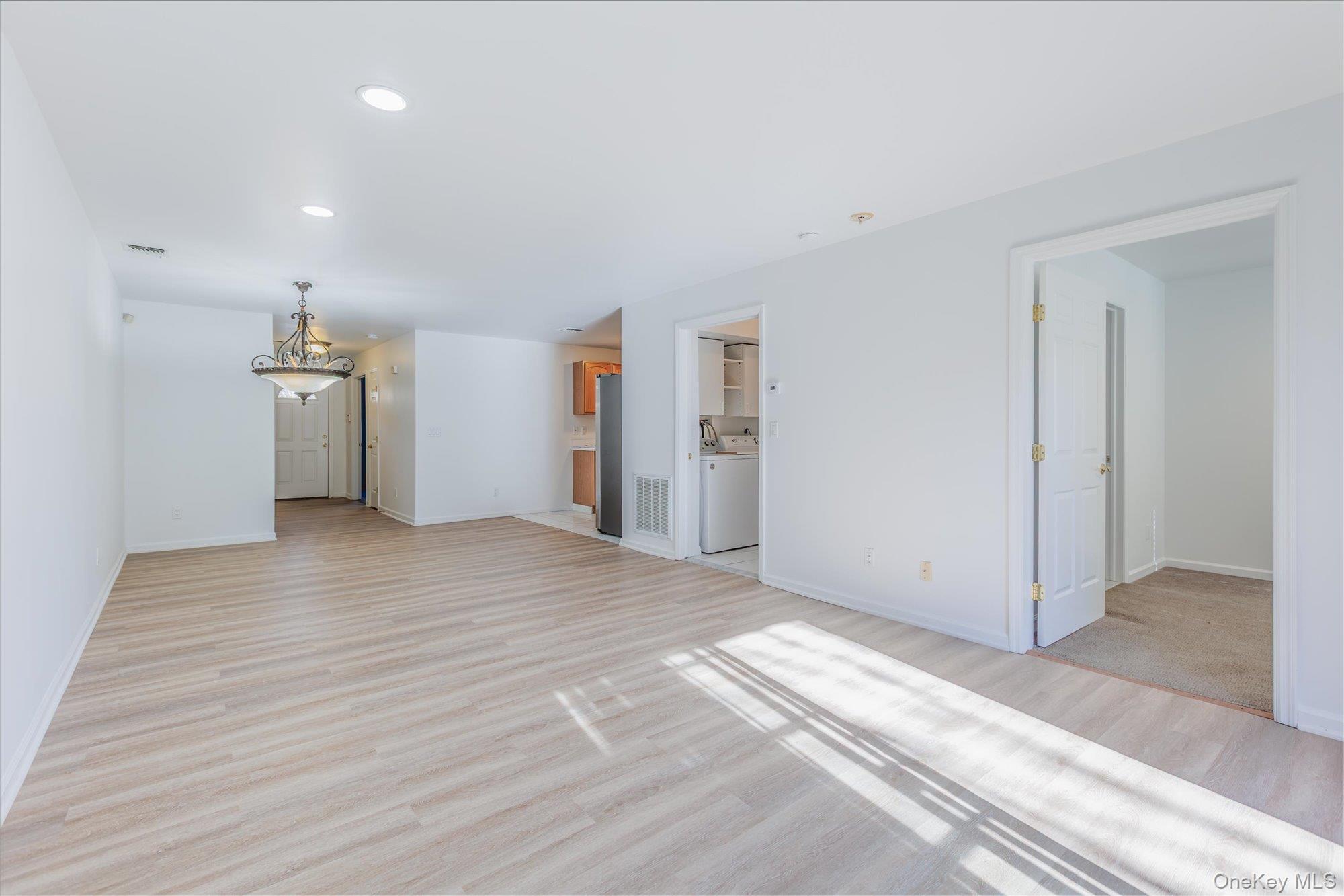 911 Altessa Boulevard, Melville, NY 11747