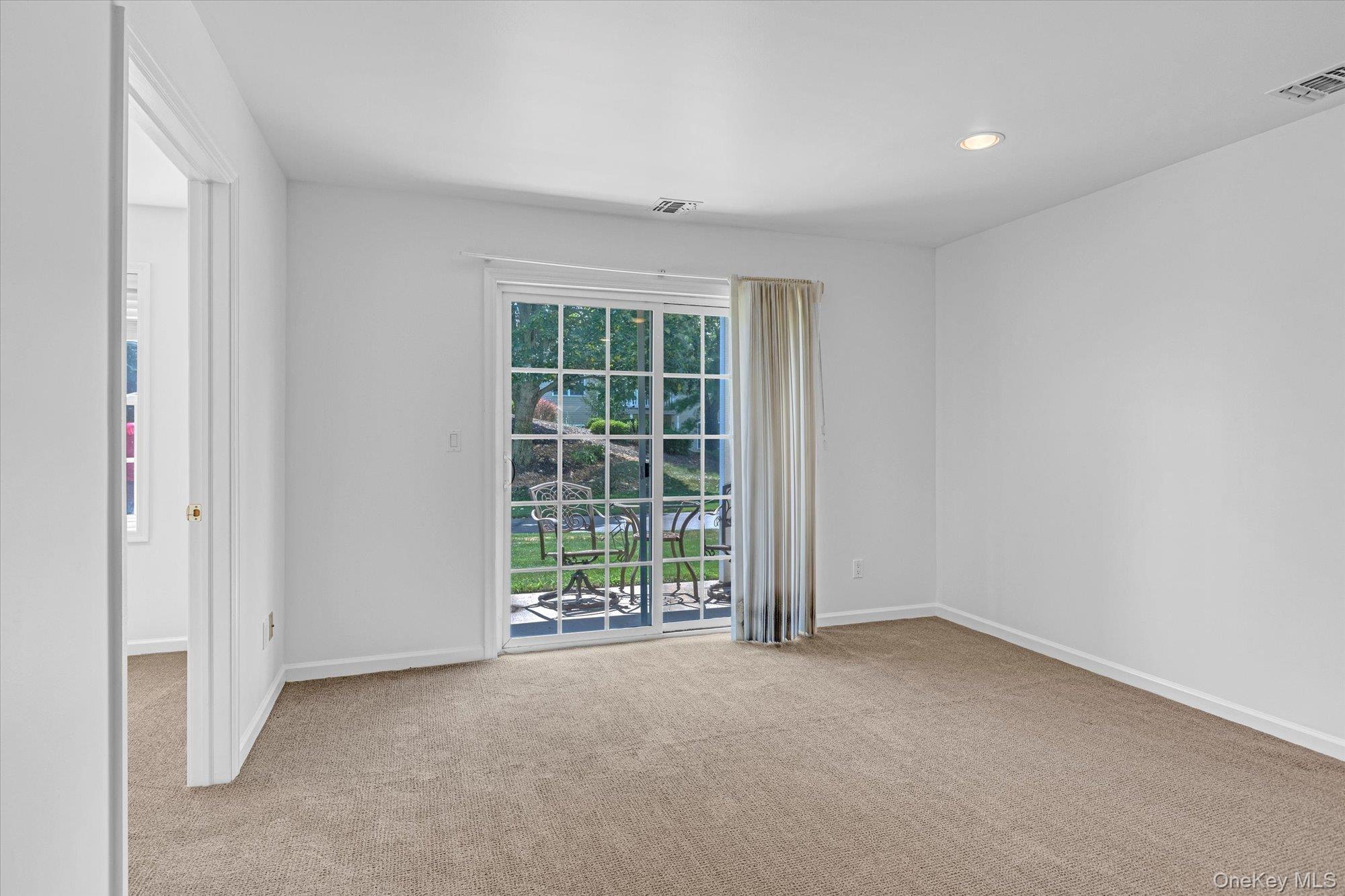 911 Altessa Boulevard, Melville, NY 11747