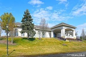 911 Altessa Boulevard, Melville, NY 11747