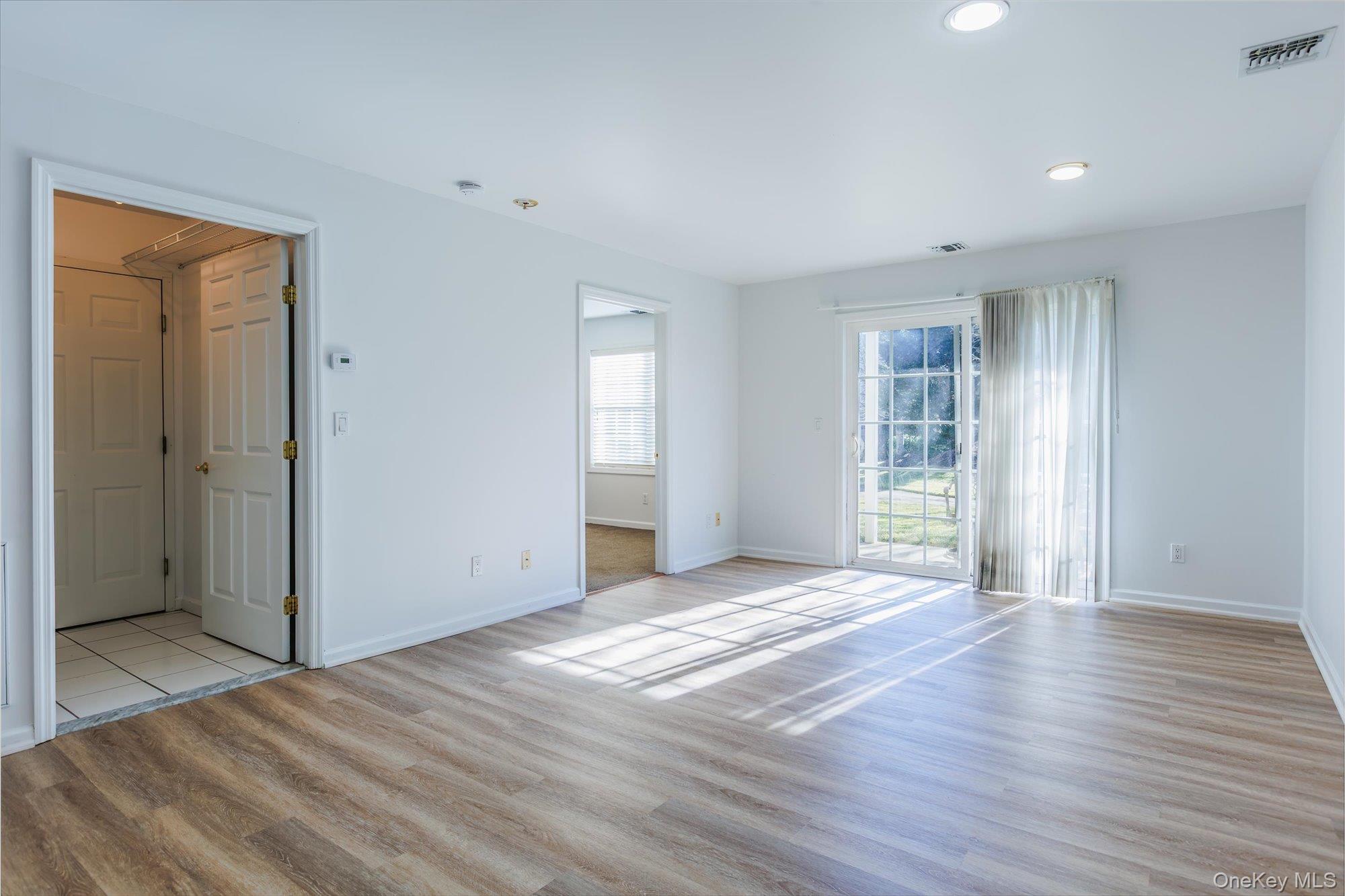 911 Altessa Boulevard, Melville, NY 11747