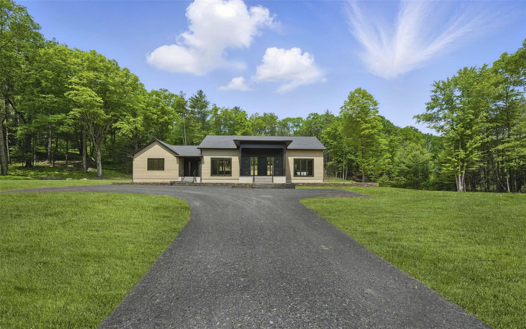584 Acorn Hill Road, Olivebridge, NY 12461