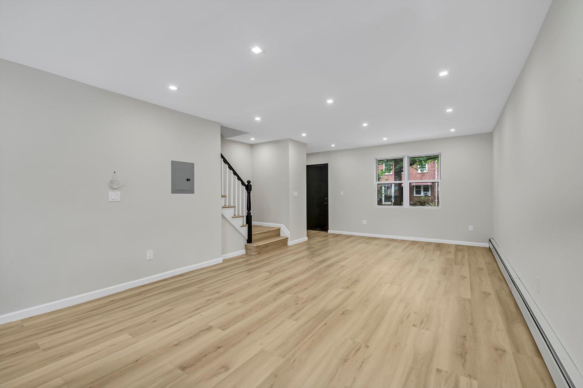 11023 172nd Street, Saint Albans, NY 11433