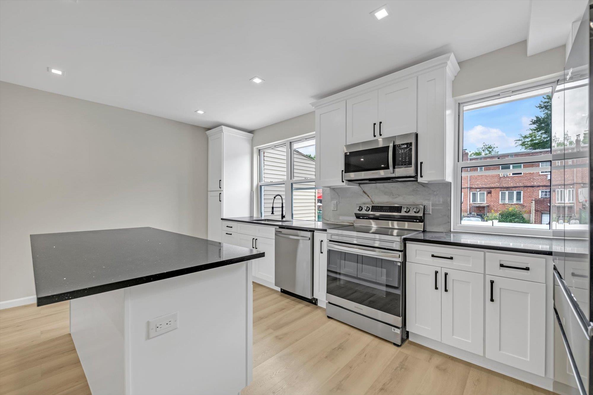 11023 172nd Street, Saint Albans, NY 11433