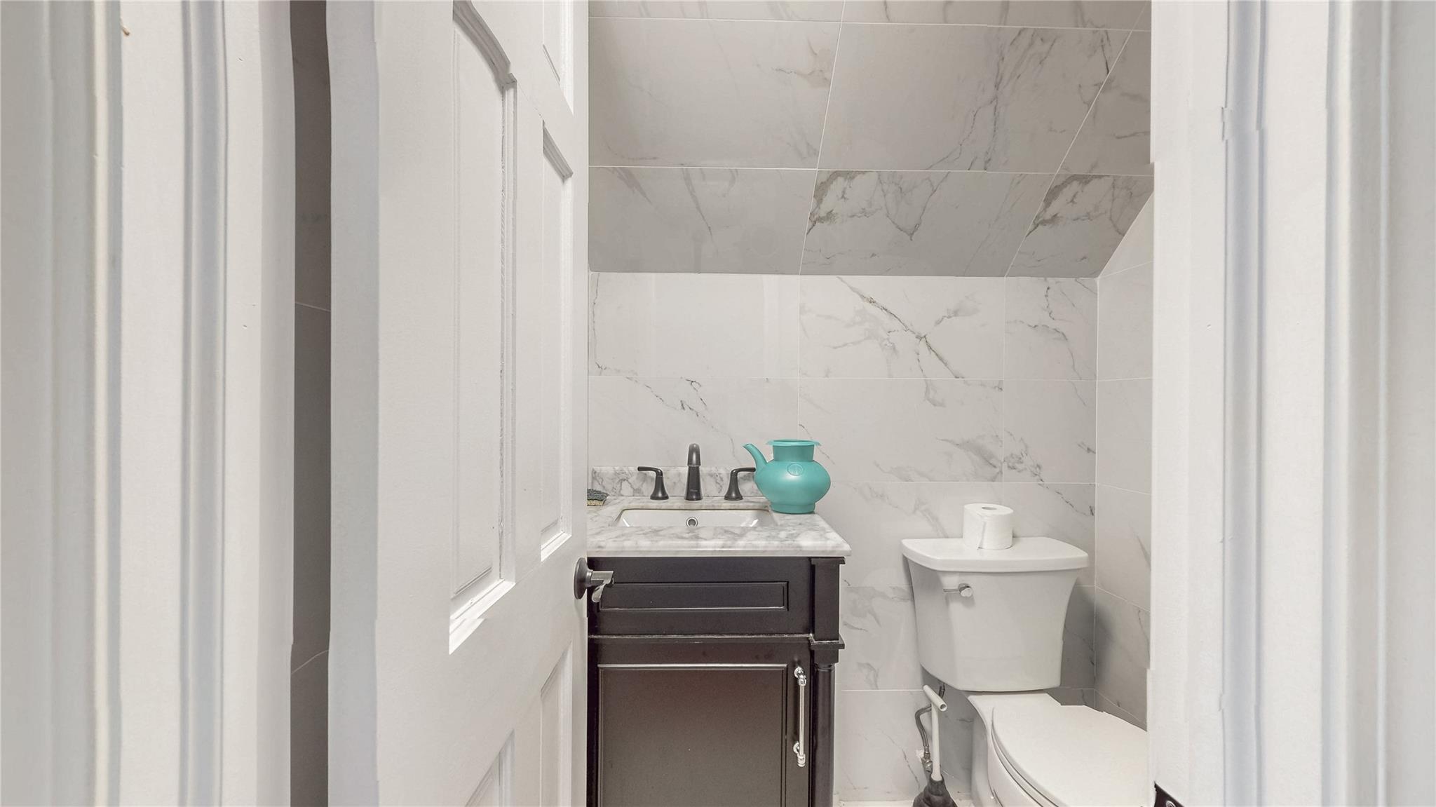 8684 188th Street, Jamaica Estates, NY 11423